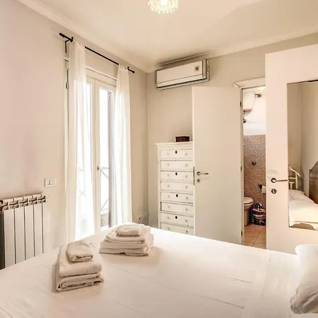 Holiday Vip Domus Cyprum アパート *
